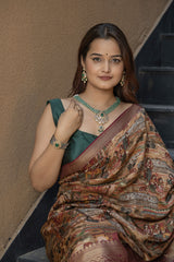 Stylish Ivory Dusty Silk Saree With Digital Print