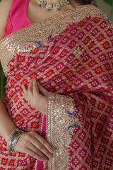 Textured Rani Georgette Saree